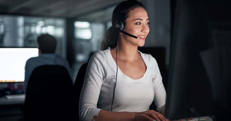 Liên hệ ngay tổng đài nhà cái 